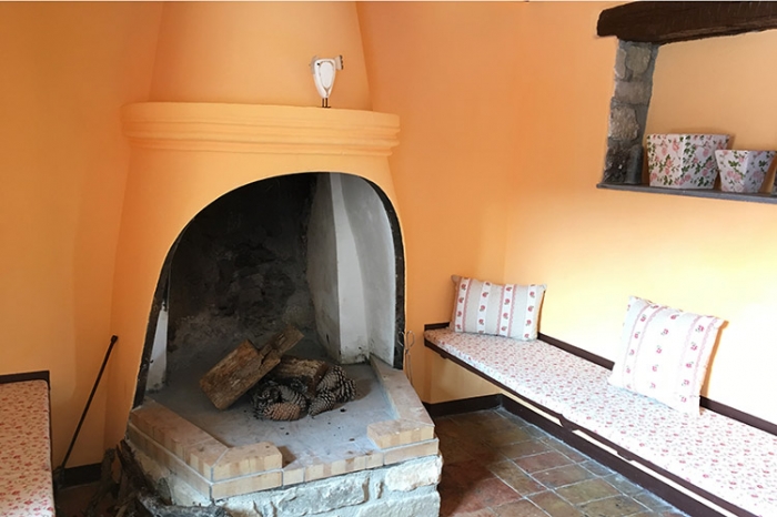 Foc a terra Casa Moliner